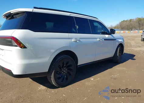 2025 Lincoln Navigator Reserve from USA, damaged, VIN 5LMJJ2LG5SEL00959